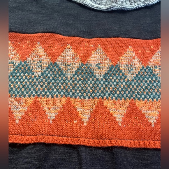 Easel Navy and Orange Retro Sweater - Sz Small - Picture 3 of 6